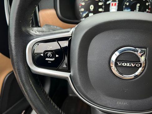 Used 2017 Volvo S90 T5 Inscription w/ Vision Package image 41