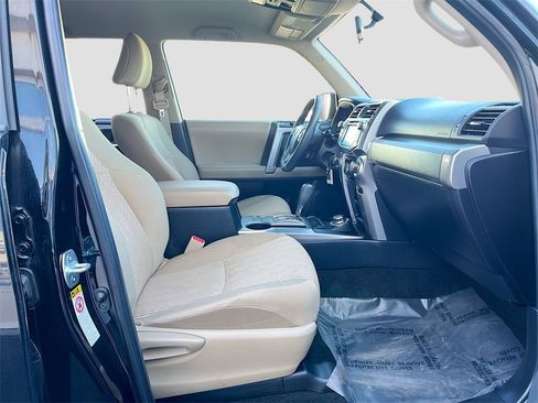 Used 2019 Toyota 4Runner SR5 image 29