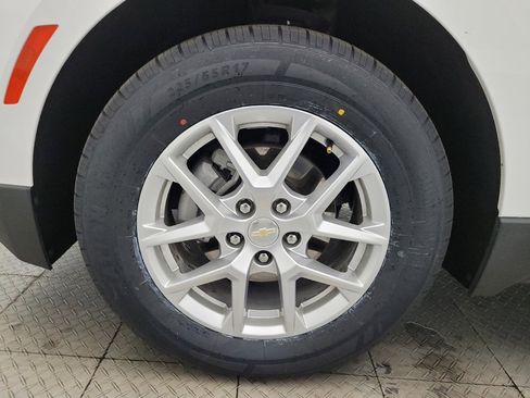 Used 2022 Chevrolet Equinox LS image 31