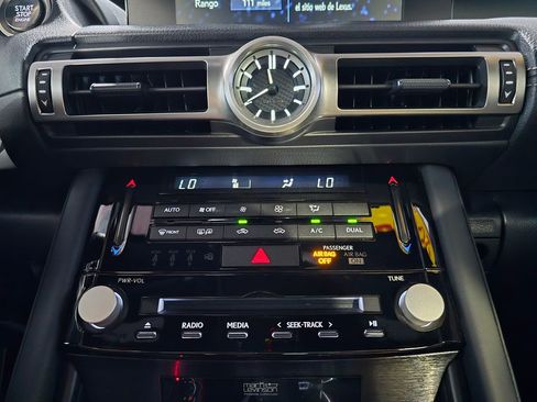 Used 2022 Lexus IS 350 F Sport RWD image 21