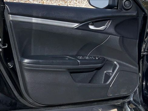 Used 2019 Honda Civic Sport image 22