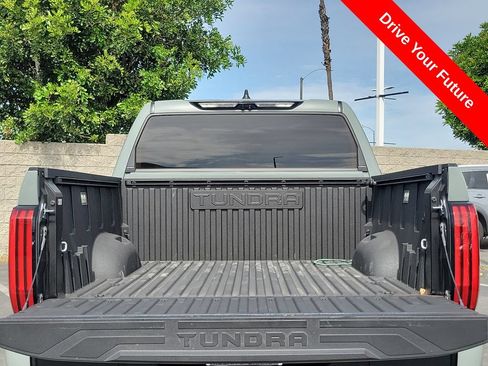Used 2025 Toyota Tundra Limited AWD/4WD image 27