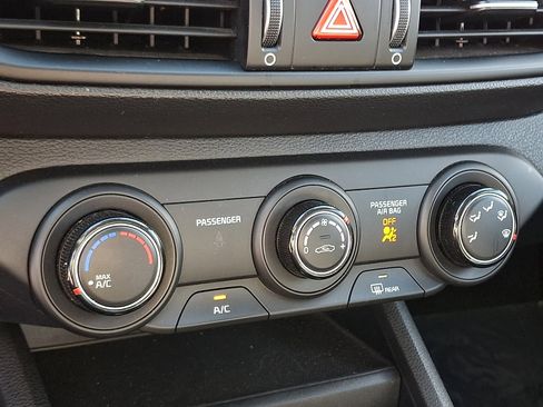 Certified 2023 Kia Forte LXS image 15