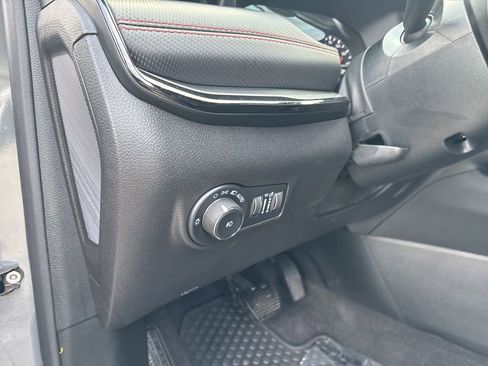 Used 2023 Jeep Compass Trailhawk AWD/4WD image 16