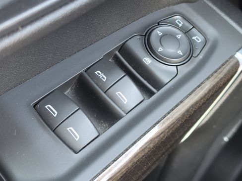 Used 2021 Chevrolet Silverado 1500 LT Trail Boss w/ Convenience Package II AWD/4WD image 20