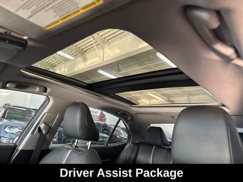 Used 2018 Toyota Camry XSE w/ Driver Assist Package FWD image 4
