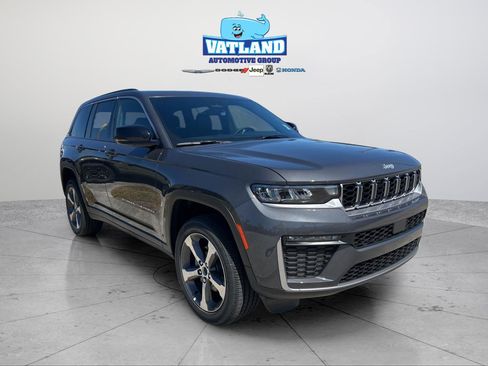 New 2026 Jeep Grand Cherokee Limited RWD image 7