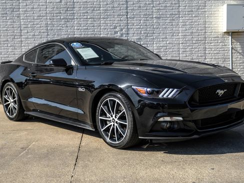 Used 2017 Ford Mustang GT w/ Interior & Wheel Package RWD image 5