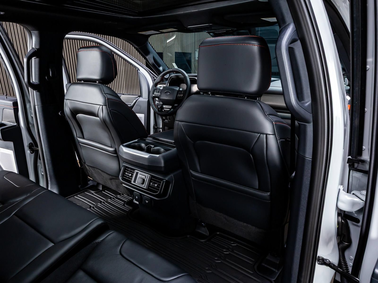 Used 2026 Ford F150 Raptor AWD/4WD image 31