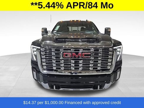 New 2026 GMC Sierra 3500 Denali w/ Denali Reserve Package AWD/4WD image 2