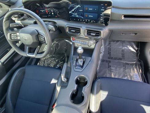 Used 2026 Ford Mustang Dark Horse RWD image 11