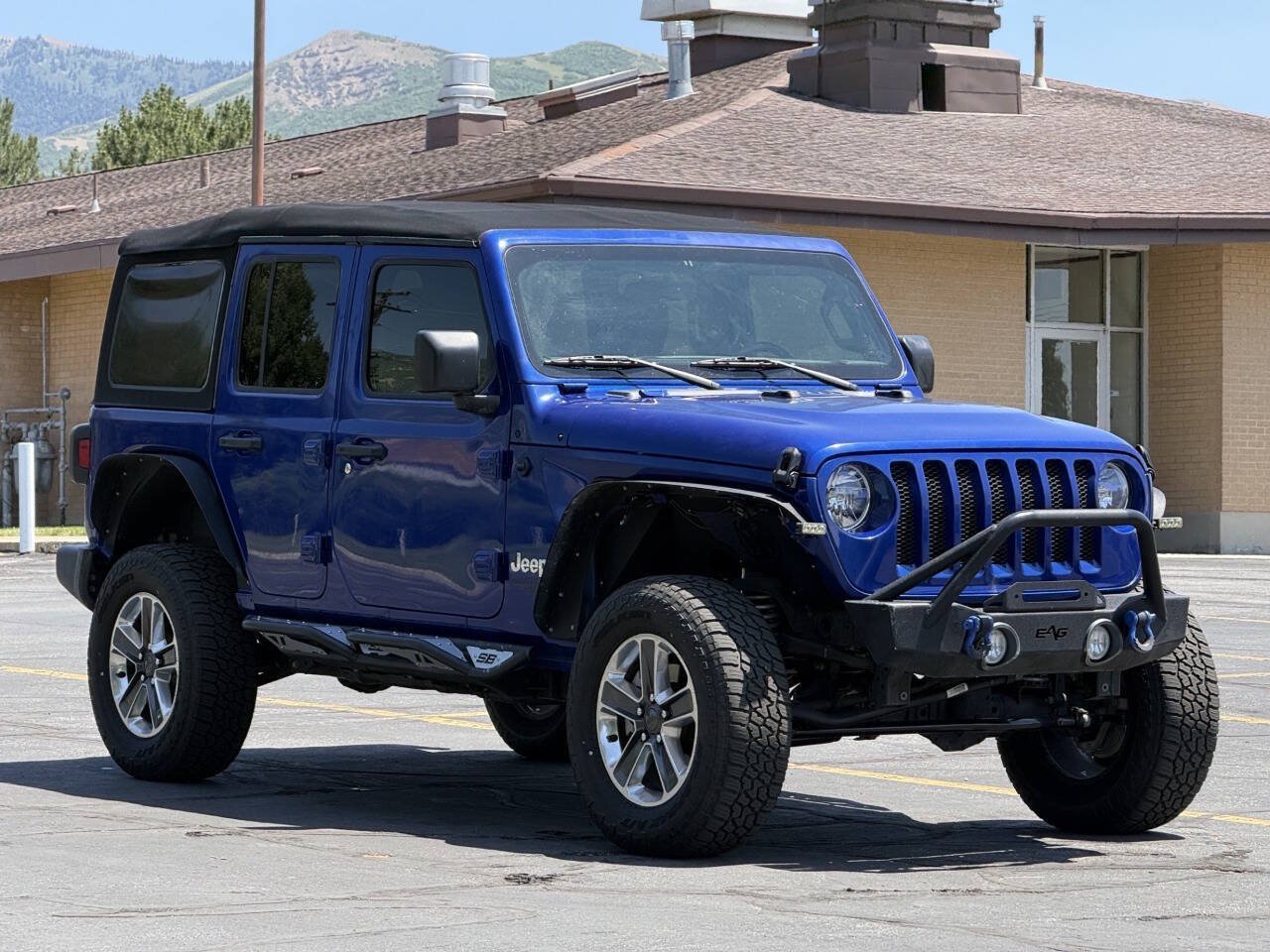 Used 2019 Jeep Wrangler Unlimited Sport S AWD/4WD image 3