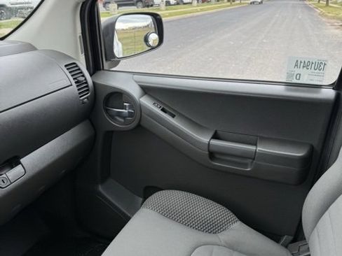 Used 2012 Nissan Xterra PRO-4X image 28