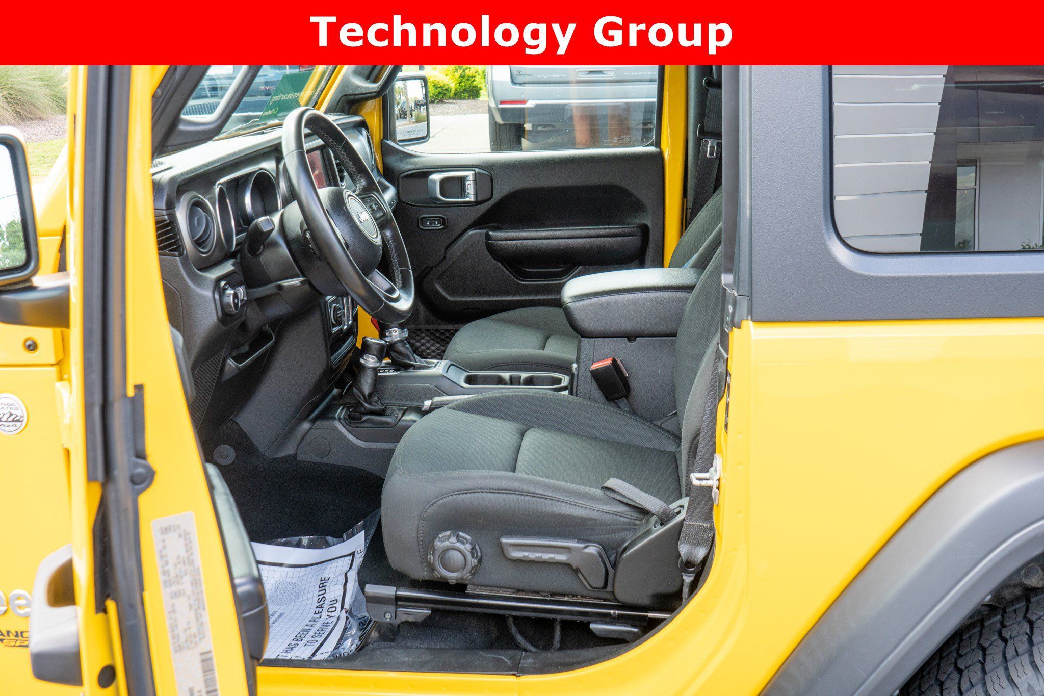 Used 2021 Jeep Wrangler Sport AWD/4WD image 29