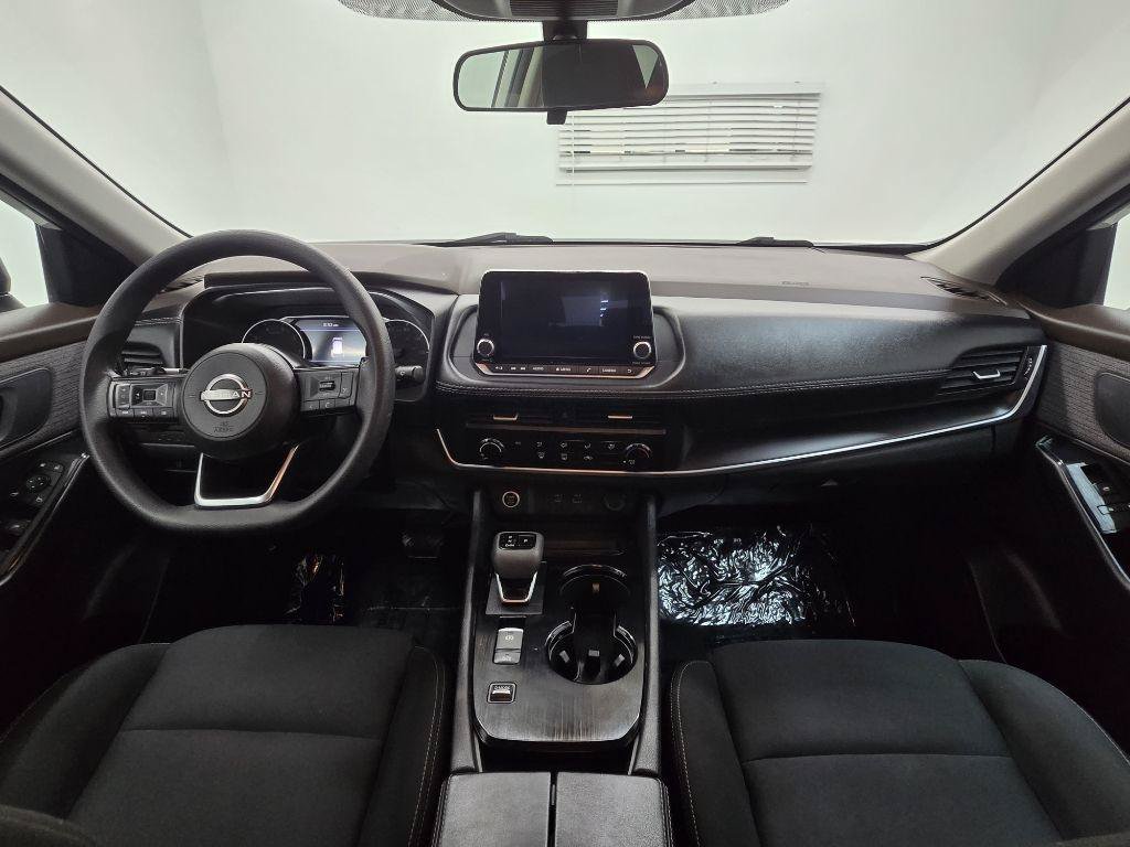 Used 2023 Nissan Rogue S FWD image 18