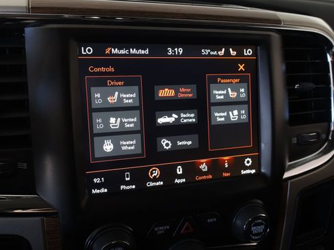 Used 2018 RAM 2500 Laramie w/ Convenience Group image 8