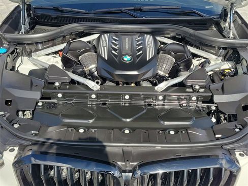 Used 2022 BMW X5 M50i w/ Executive Package image 30