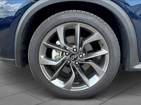 Used 2024 INFINITI QX50 Sensory image 9