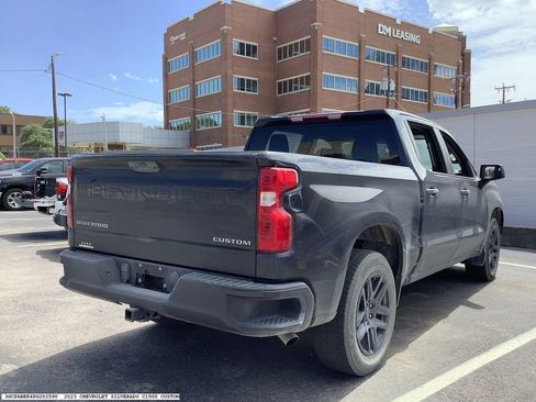 Used 2023 Chevrolet Silverado 1500 Custom RWD image 5