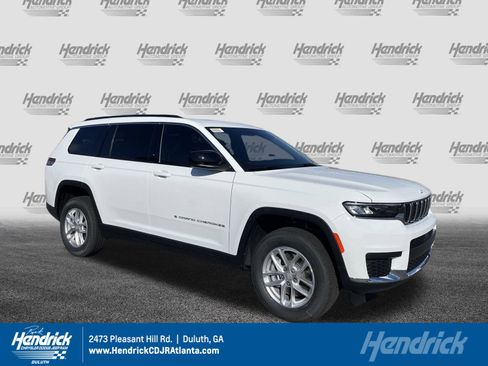 Used 2025 Jeep Grand Cherokee L Laredo image 1