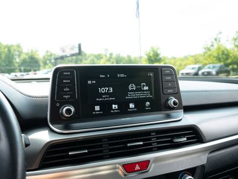 Used 2020 Kia Telluride S w/ S 8 Passenger Seating Package FWD image 25