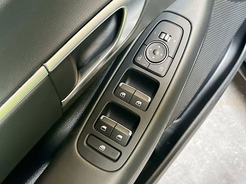 Used 2025 Hyundai Sonata SEL FWD image 18