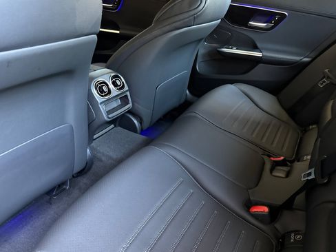 New 2025 Mercedes-Benz C 300 4MATIC Sedan image 14