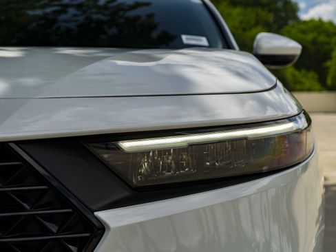 Used 2024 Honda Accord LX image 11