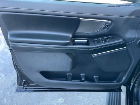 Used 2025 Ford Expedition Max Platinum image 13