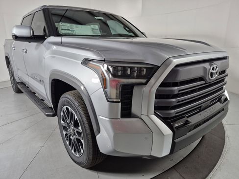 New 2026 Toyota Tundra Limited AWD/4WD image 6