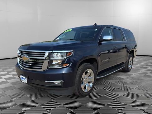 Used 2019 Chevrolet Suburban Premier AWD/4WD image 1