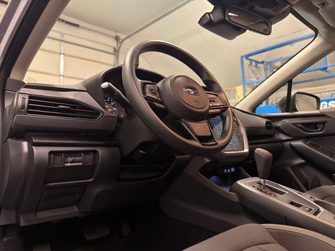 Used 2025 Subaru Crosstrek 2.5i Premium AWD/4WD image 29
