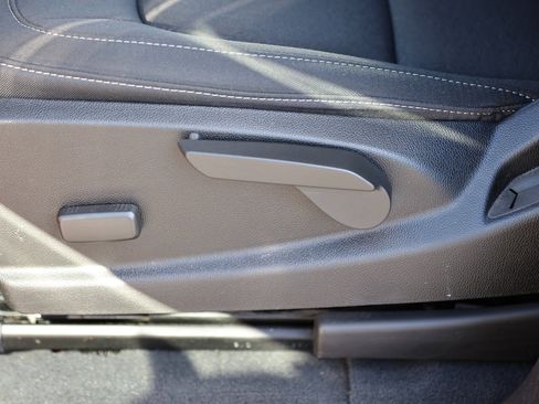 Used 2021 GMC Canyon Elevation image 19