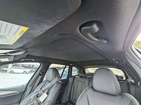 Used 2018 BMW X3 M40i image 8