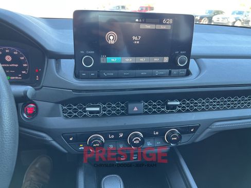 Used 2023 Honda Accord EX image 32