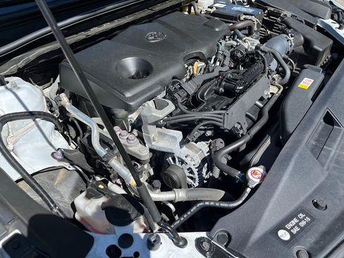Used 2023 Toyota Camry SE FWD image 29