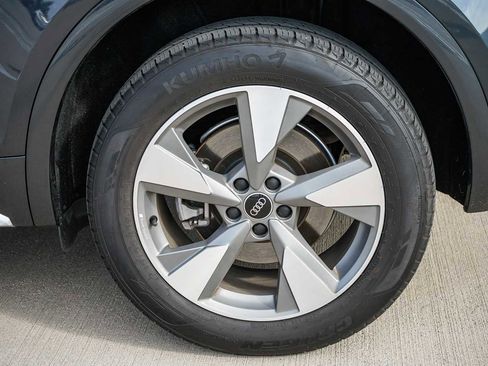 Certified 2023 Audi Q5 2.0T Premium w/ Convenience Package image 10