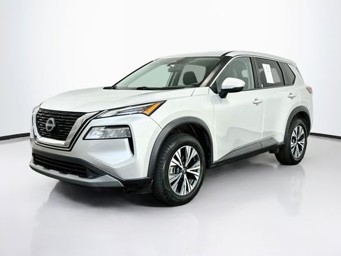 Used 2022 Nissan Rogue SV AWD/4WD image 3