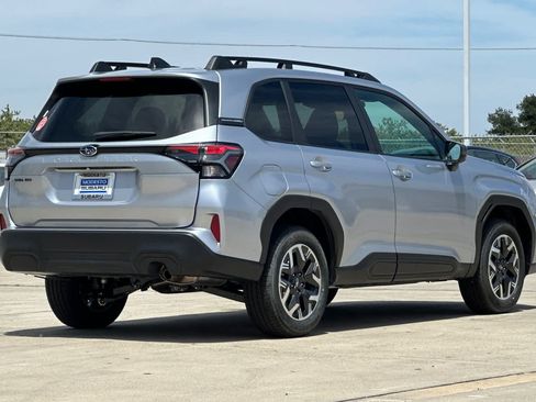 New 2026 Subaru Forester Premium AWD/4WD image 3