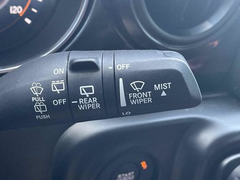 Used 2022 Jeep Wrangler Unlimited Sport AWD/4WD image 31