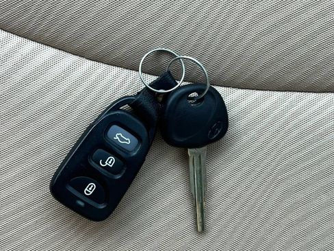 Used 2013 Hyundai Elantra GLS w/ Preferred Pkg FWD image 29