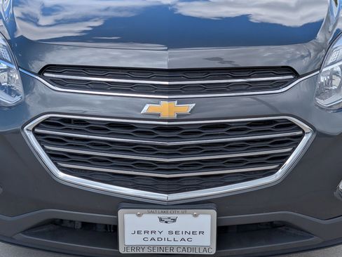 Used 2017 Chevrolet Equinox LT w/ Convenience Package AWD/4WD image 9