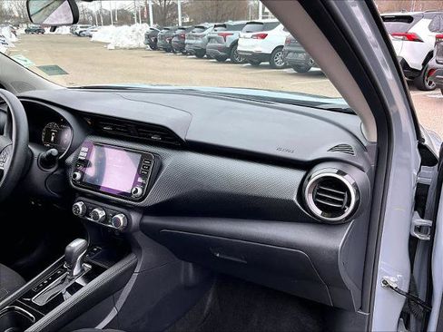 Certified 2024 Nissan Kicks SV image 13