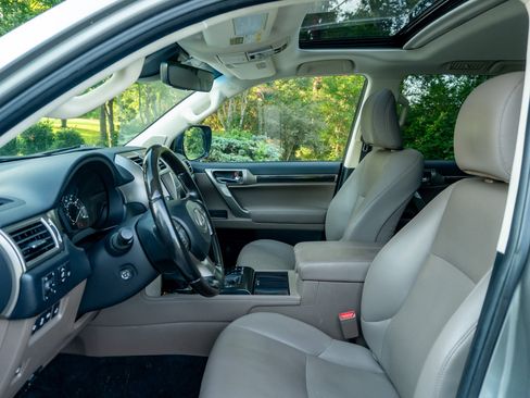 Used 2021 Lexus GX 460 Premium AWD/4WD image 11