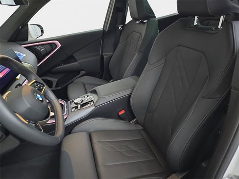 Used 2025 BMW X3 xDrive30i w/ Convenience Package image 18