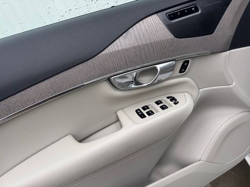 Certified 2023 Volvo XC90 B5 Plus w/ Protection Package Premier image 36