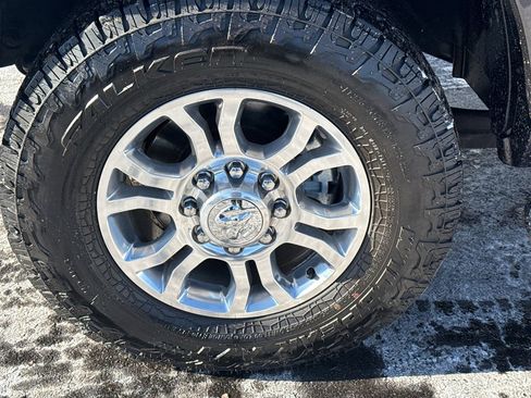 Used 2017 RAM 3500 Laramie image 9