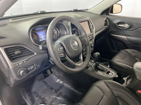 Used 2022 Jeep Cherokee Latitude Lux w/ Sun & Sound Group AWD/4WD image 9