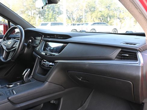 Used 2020 Cadillac XT5 Luxury w/ LPO, Floor Liner Package image 24