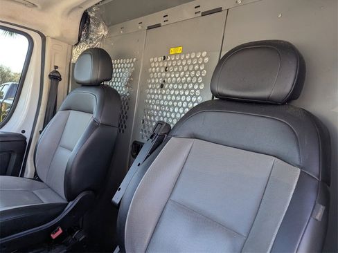 Used 2021 RAM ProMaster 2500 image 12